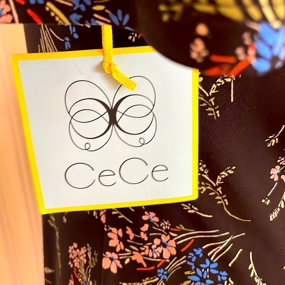 Ce Ce NWT Floral Bouquet Dress of Periwinkle Pink with flutter Sleeves SizeS - Picture 7 of 7